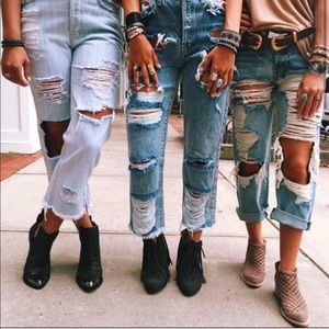 Carat Boyfriend Ripped Jeans